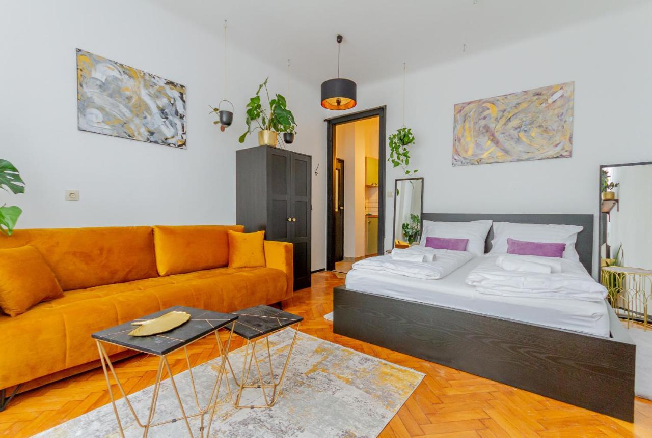 Central Studio @ Jaszai Mari Square Budapeşte Dış mekan fotoğraf
